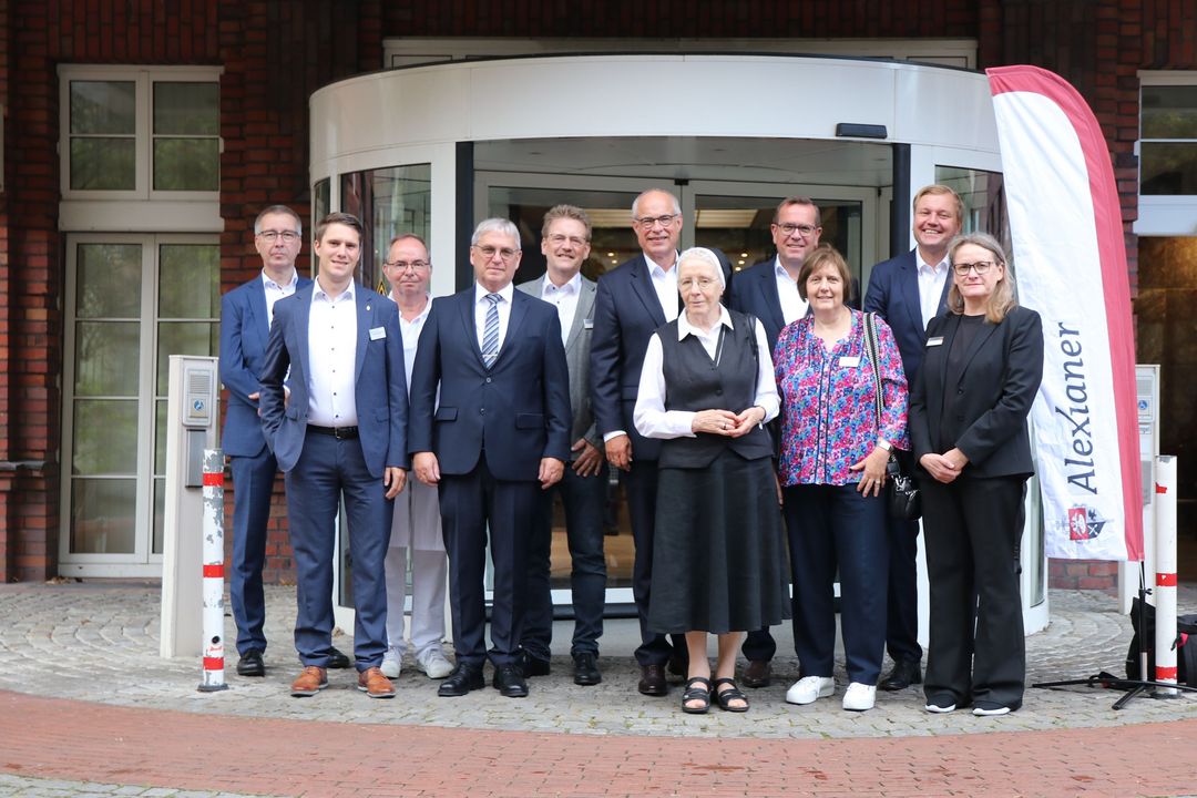 Im September stellten sich Gremienvertreter der Alexianer im Sankt Gertrauden Krankenhaus persönlich vor. Heute erfolgte die Vertragsunterzeichnung. 