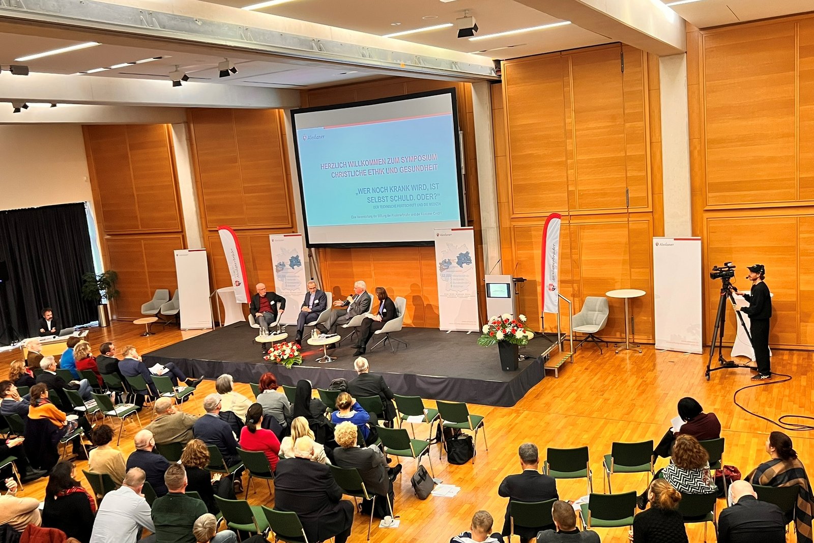 Ethik Symposium Podium Vortrag