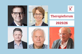 auf blauem Untergrund sind fünf Porträtfotos und der Schriftzug Therapieforum 2025/ 2026 zu lesen ergänzt um das Logo Alexianer Köln